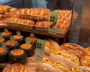 线上股票配资门户 没经验怎么开面包店，不如加盟麦安研烘焙